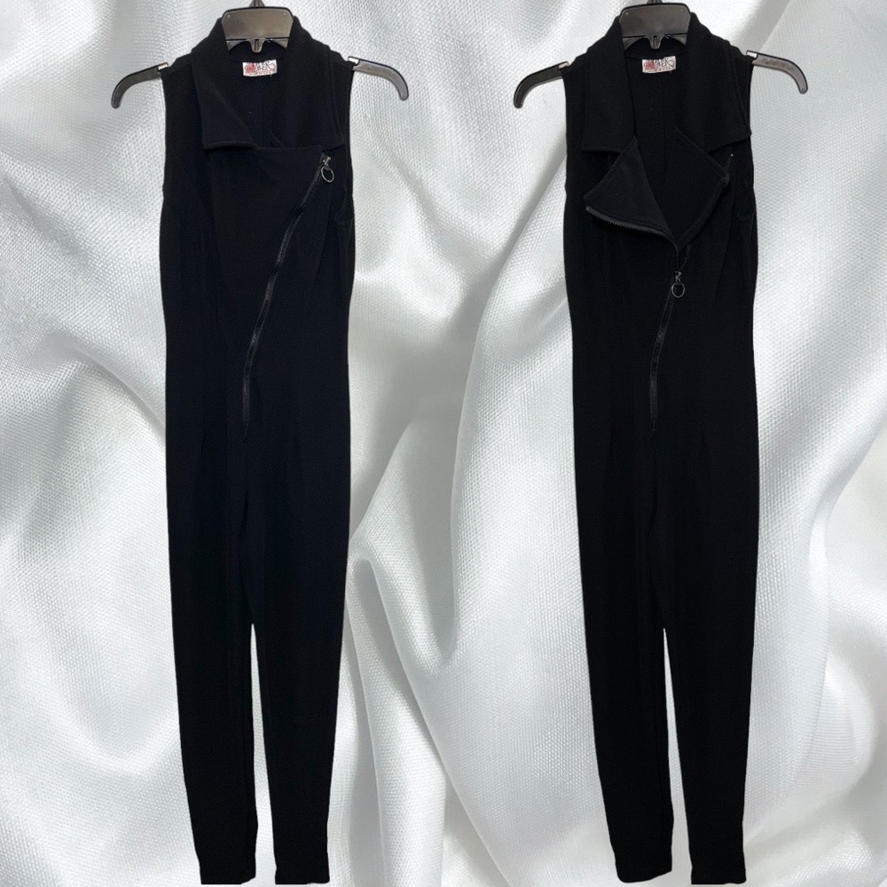 💚Vintage Tower Black Jumpsuit